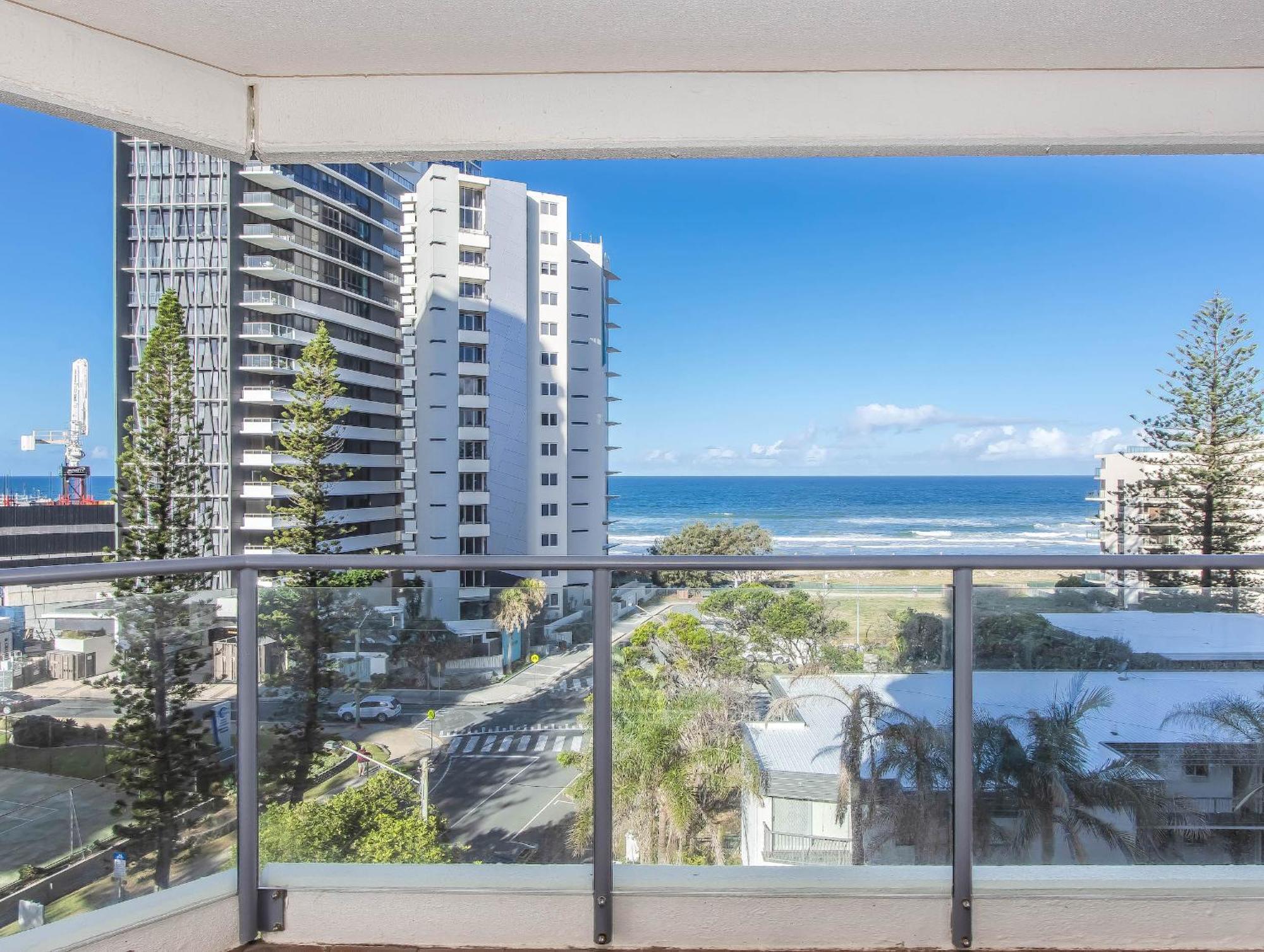Baronnet Apartments Gold Coast Exterior foto